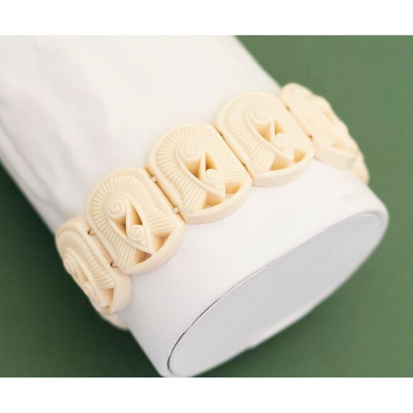 Vintage Boho Cream Flexible Plastic Bracelet by Avon K6 - Picture 2 of 4